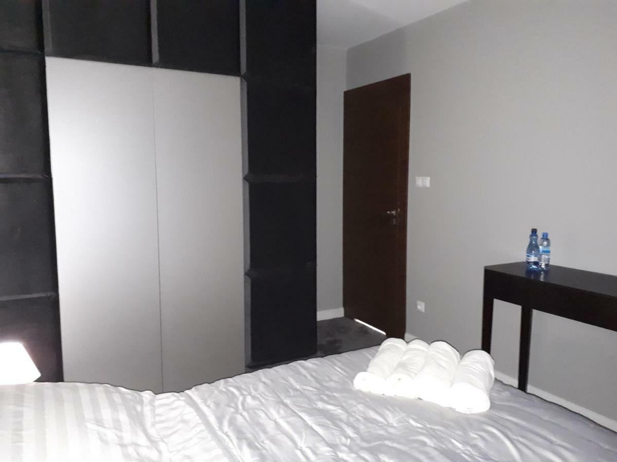 Apartamenty Centrum- Kochanowskiego -Dawniej Two-Bedroom Apartment زيلونا غورا المظهر الخارجي الصورة