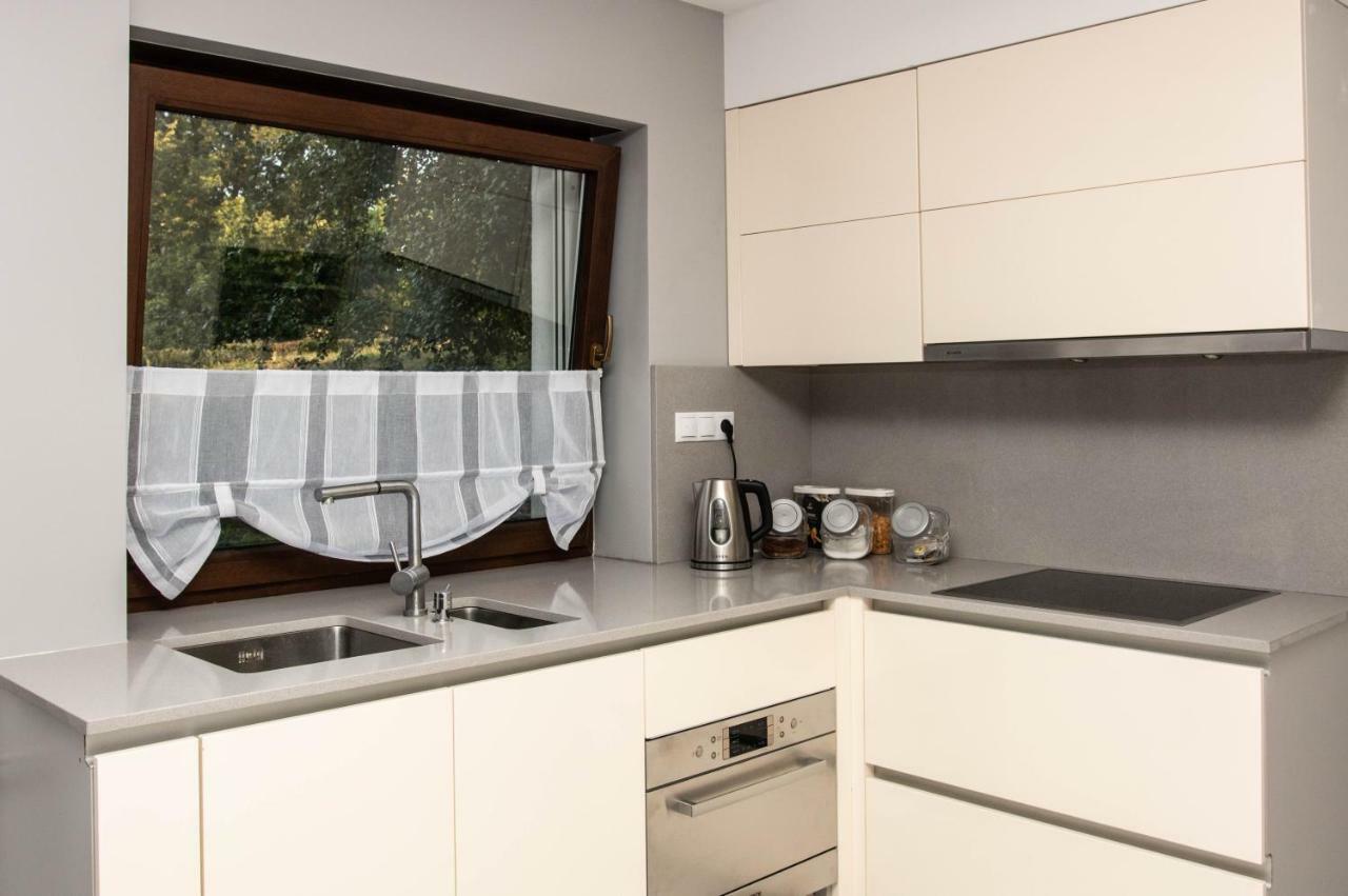 Apartamenty Centrum- Kochanowskiego -Dawniej Two-Bedroom Apartment زيلونا غورا المظهر الخارجي الصورة