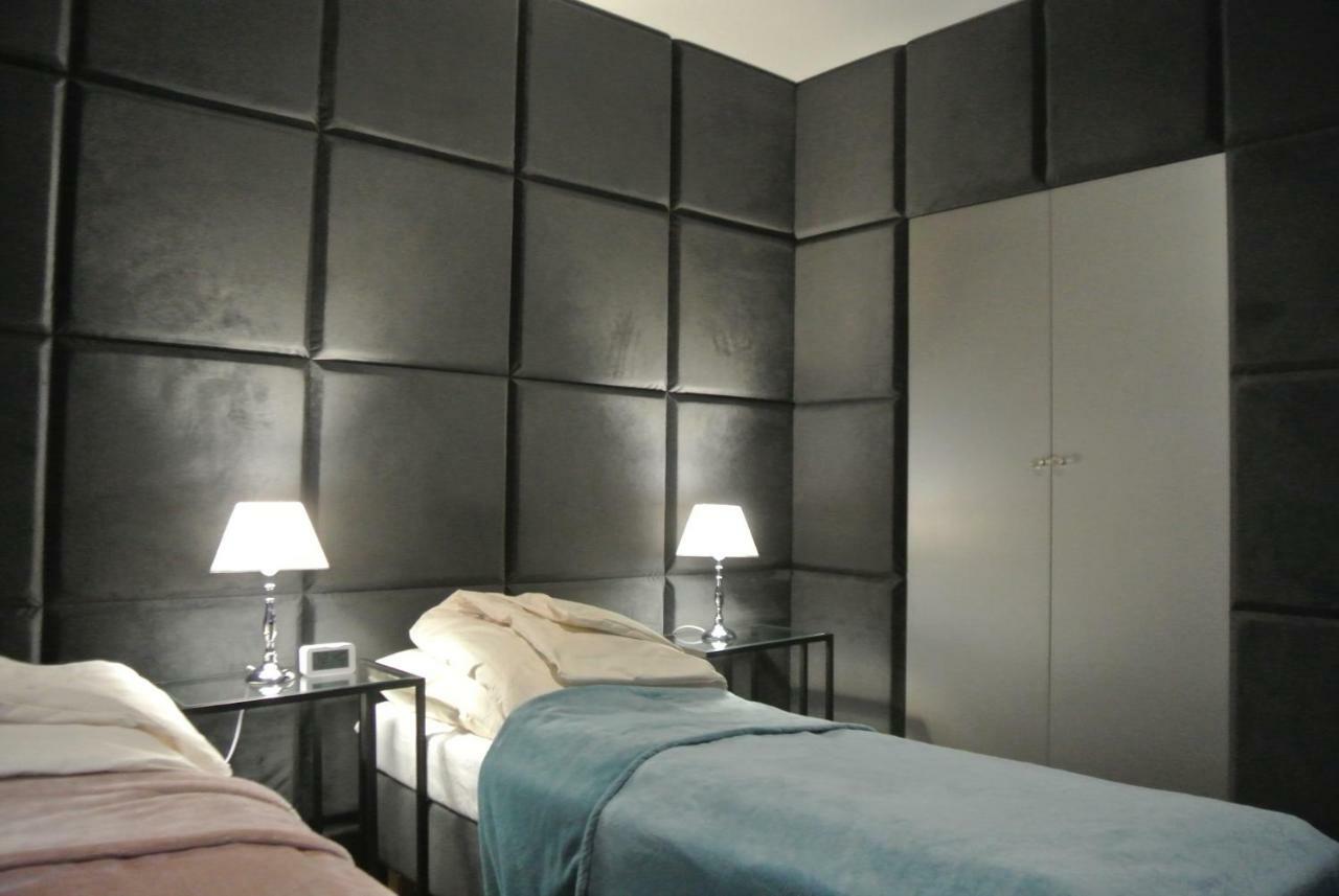 Apartamenty Centrum- Kochanowskiego -Dawniej Two-Bedroom Apartment زيلونا غورا المظهر الخارجي الصورة